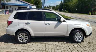 2013 Subaru Forester, $8600. Photo 8