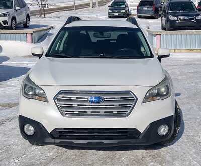 2015 Subaru Outback, $7900. Photo 2