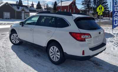 2015 Subaru Outback, $7900. Photo 5