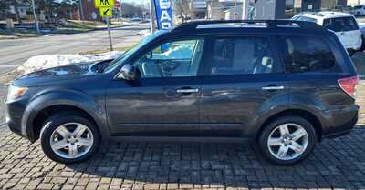 2010 Subaru Forester, $7900. Photo 4