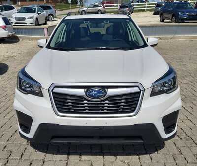 2019 Subaru Forester, $19200. Photo 2