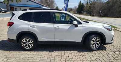2019 Subaru Forester, $19200. Photo 8