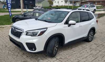 2021 Subaru Forester, $18300. Photo 3