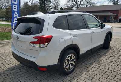 2021 Subaru Forester, $18300. Photo 7