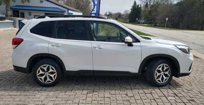 2021 Subaru Forester, $18300. Photo 8