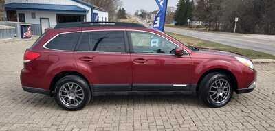 2012 Subaru Outback, $7900. Photo 8
