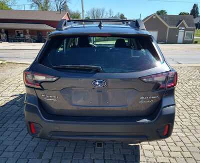 2022 Subaru Outback, $14900. Photo 6