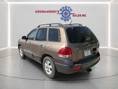 2005 Hyundai Santa Fe, $4495.00. Photo 5