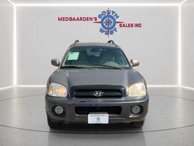 2005 Hyundai Santa Fe, $4495.00. Photo 1