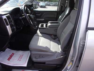 2018 Chevrolet 1500 Crew Cab, $25995. Photo 10