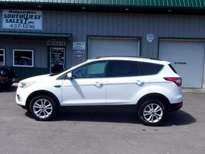 2018 Ford Escape, $14995. Photo 4