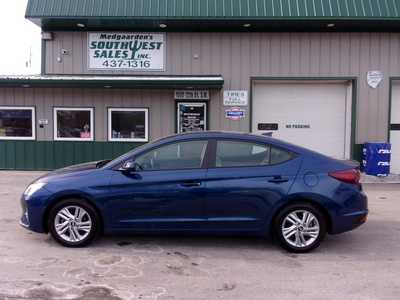 2020 Hyundai Elantra, $16995. Photo 4