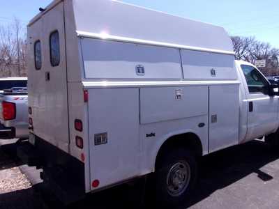 2015 Ford F350 Reg Cab, $18995. Photo 3