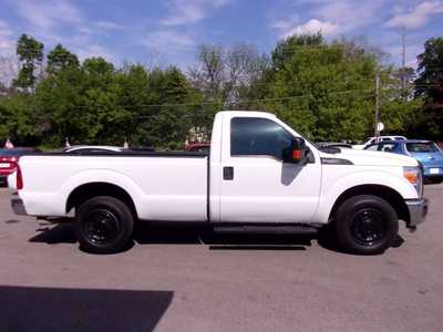 2015 Ford F250 Reg Cab, $12995. Photo 8