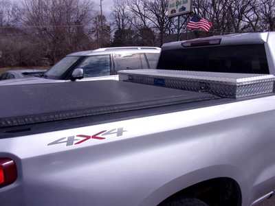2020 Chevrolet 1500 Crew Cab, $26995. Photo 9