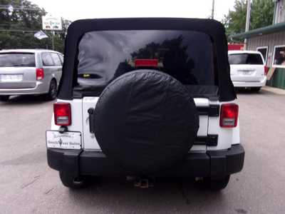 2014 Jeep Wrangler Unlimited, $18995. Photo 6