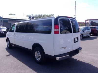 2014 Chevrolet 3500 Ext Cab, $23995. Photo 5
