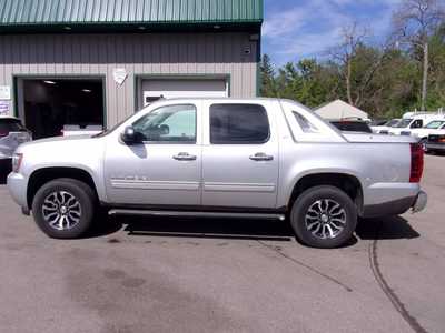 2012 Chevrolet Avalanche, $9995. Photo 4