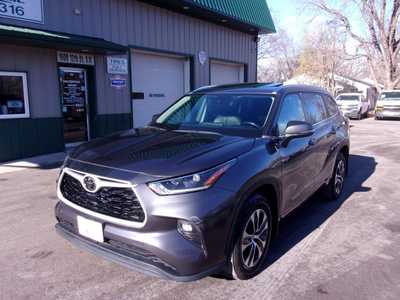 2021 Toyota Highlander, $32995. Photo 3