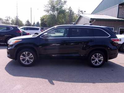 2015 Toyota Highlander, $16995. Photo 4