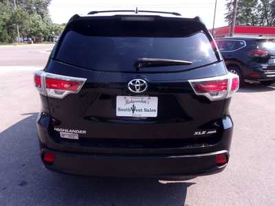 2015 Toyota Highlander, $16995. Photo 6