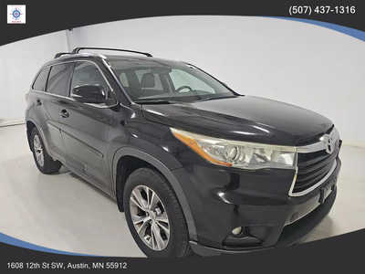 2015 Toyota Highlander, $16995. Photo 1