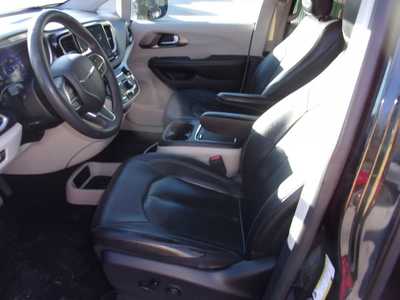 2022 Chrysler Pacifica, $23995. Photo 10