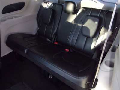2022 Chrysler Pacifica, $23995. Photo 12