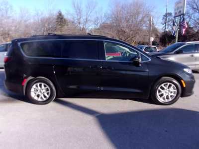 2022 Chrysler Pacifica, $23995. Photo 8