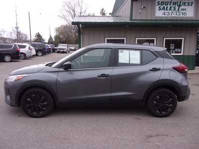 2022 Nissan Kicks, $16495. Photo 4