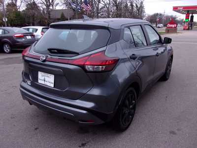2022 Nissan Kicks, $16495. Photo 7