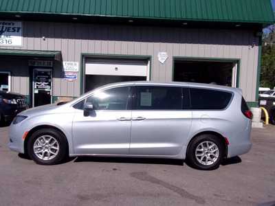 2023 Chrysler Voyager, $22495. Photo 4