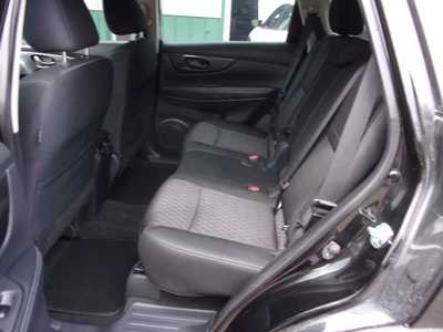 2020 Nissan Rogue, $11995. Photo 9
