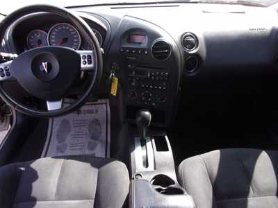 2007 Pontiac Grand Prix, $3495. Photo 12