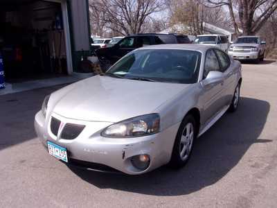 2007 Pontiac Grand Prix, $3495. Photo 3