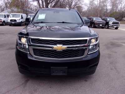 2019 Chevrolet Suburban, $13995. Photo 2