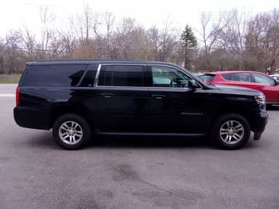 2019 Chevrolet Suburban, $13995. Photo 6
