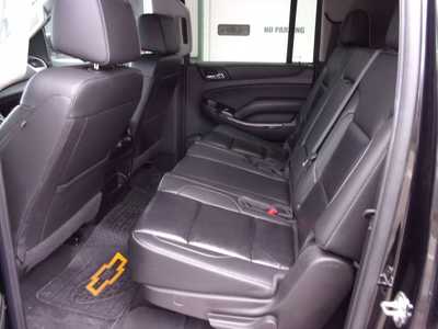 2019 Chevrolet Suburban, $13995. Photo 8