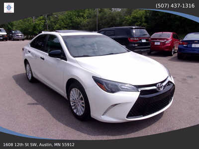 2016 Toyota Camry, $15995. Photo 1