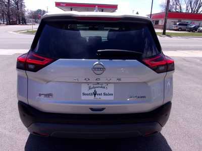 2023 Nissan Rogue, $23995. Photo 6