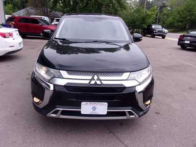2019 Mitsubishi Outlander, $12995. Photo 2