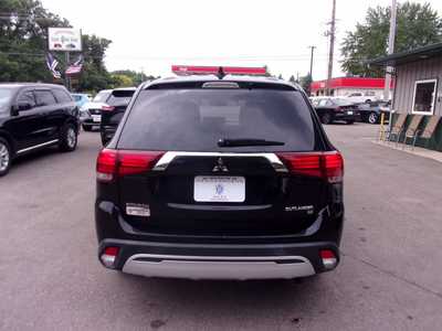 2019 Mitsubishi Outlander, $12995. Photo 6