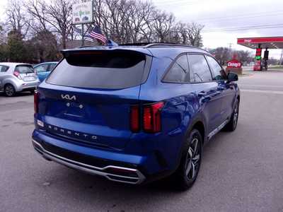 2022 Kia Sorento, $24492. Photo 7
