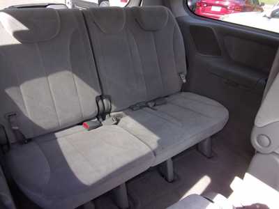 2007 Kia Sedona, $2995. Photo 6