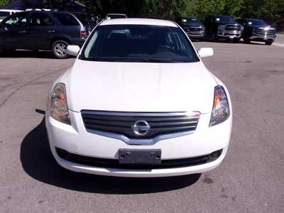 2007 Nissan Altima, $4995. Photo 2