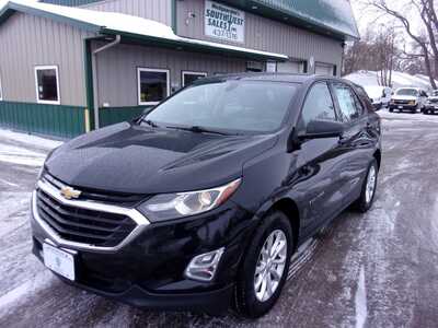 2018 Chevrolet Equinox, $8993. Photo 3