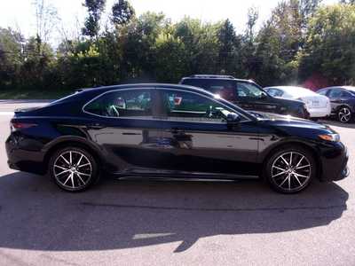 2021 Toyota Camry, $21995. Photo 7
