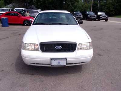 2011 Ford Crown Victoria, $5995. Photo 2