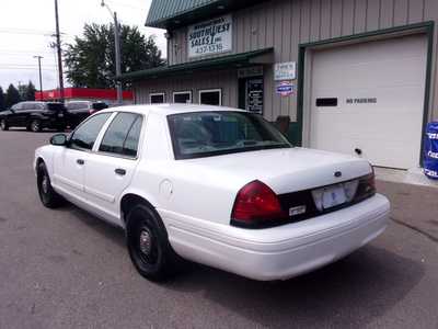 2011 Ford Crown Victoria, $5995. Photo 5