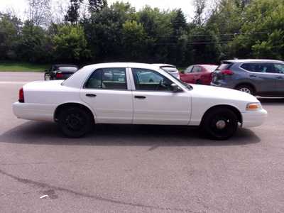 2011 Ford Crown Victoria, $5995. Photo 8